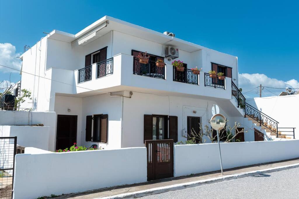 Palaikastro Holiday Apartment Сітія Екстер'єр фото